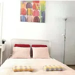 Flatmetro Rooms